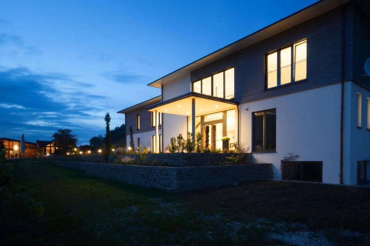 Weinvilla Vollmayer Hilzingen Exterior foto
